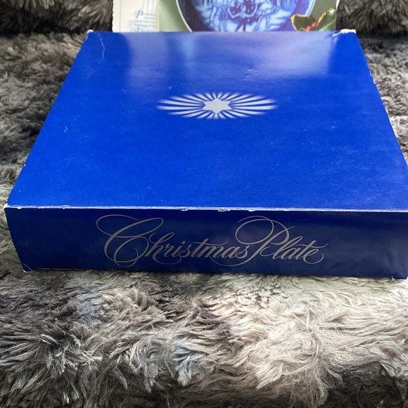 Royal Copenhagen Year Plate1990
Christmas In Tivoli No2349 limited edition - Picture 9 of 16